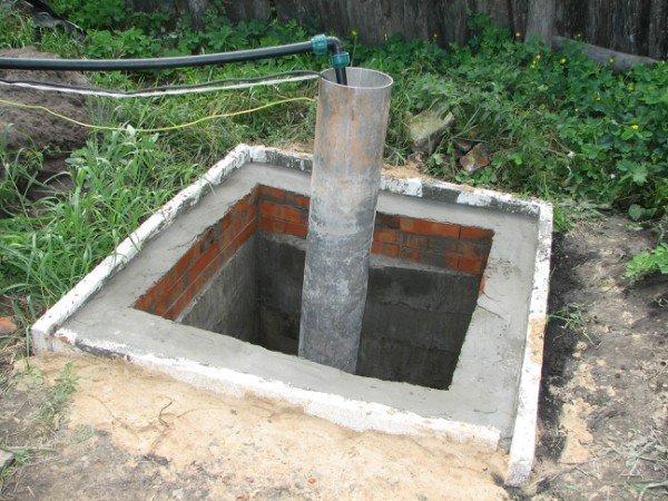 Утепление скважины на зиму своими руками