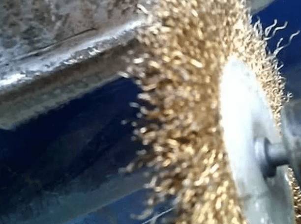 Как утеплить ворота гаража изнутри и снаружи своими руками