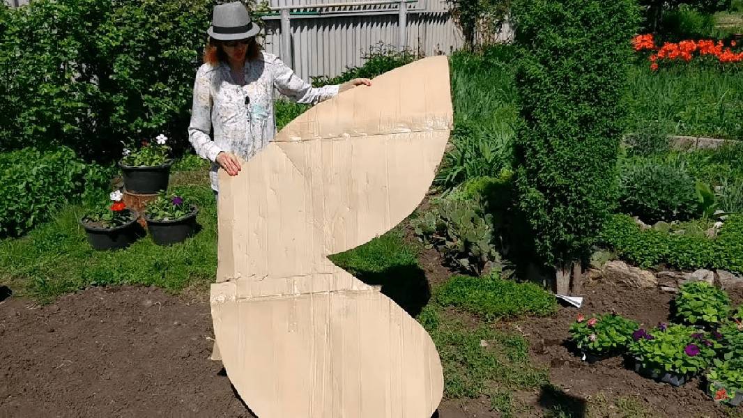 Клумба в виде бабочки своими руками: фото, как сделать из металла, бордюрной ленты, покрышек