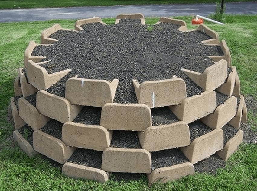 Клумбы из блоков своими руками: фото, как сделать из шлакоблоков, бетонных, строительных и пеноблоков