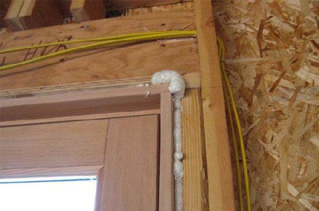 Как утеплить деревянные окна на зиму своими руками