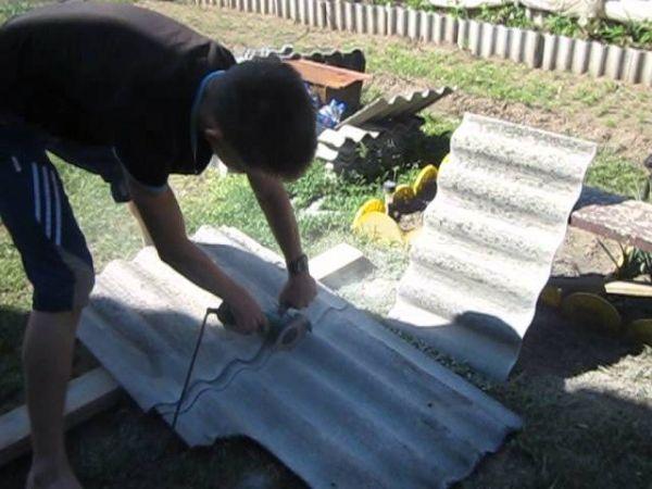 Клумба из шифера: фото, для цветов, бордюра, ограждения