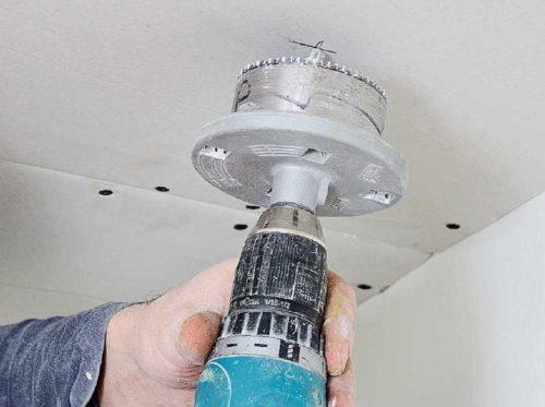 Как прикрепить люстру к гипсокартонному потолку