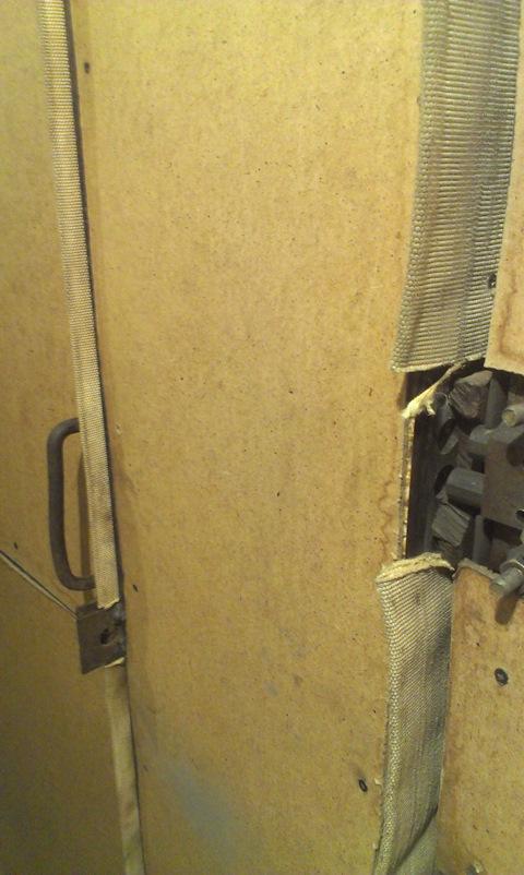 Как утеплить ворота гаража изнутри и снаружи своими руками