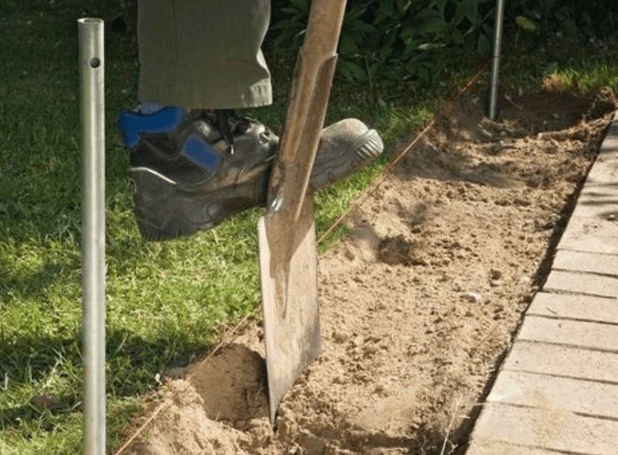 Клумбы из блоков своими руками: фото, как сделать из шлакоблоков, бетонных, строительных и пеноблоков