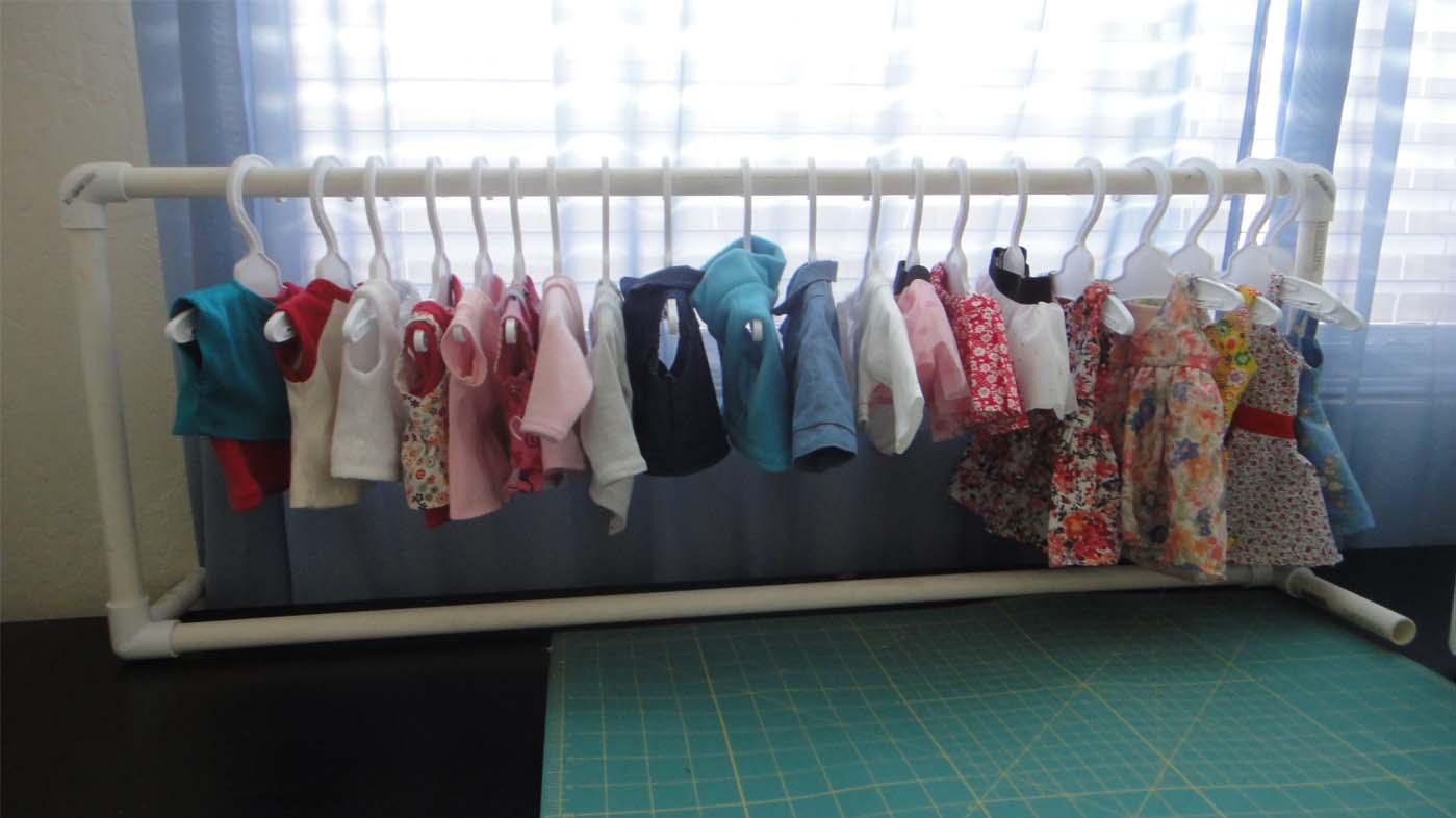 Вешалка из труб ПВХ своими руками: чертежи и фото