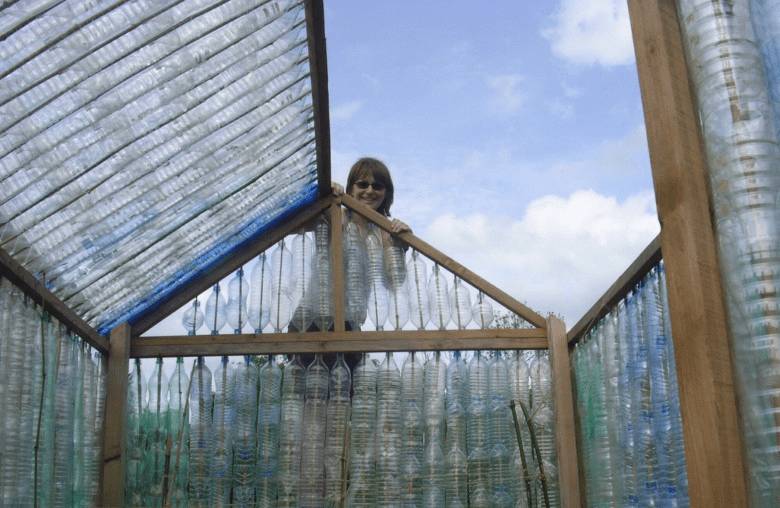 Парник из бутылок своими руками: пластиковых, стеклянных, идеи и варианты