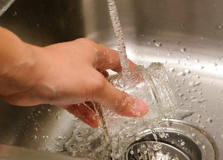 Как из банки сделать вазу: пошаговые мастер-классы