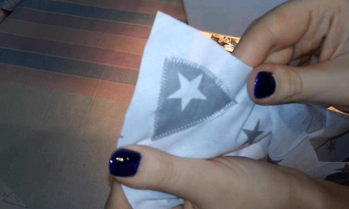 Подушки-бортики для детской кроватки: как сшить своими руками