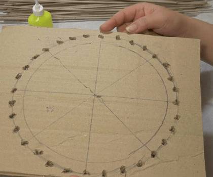 Плетение кашпо из газетных трубочек: пошаговые мастер-классы с фото