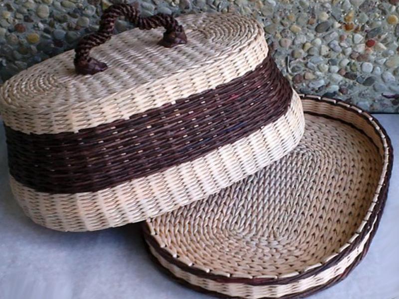 Хлебница из газетных трубочек: овальная, круглая и ажурная