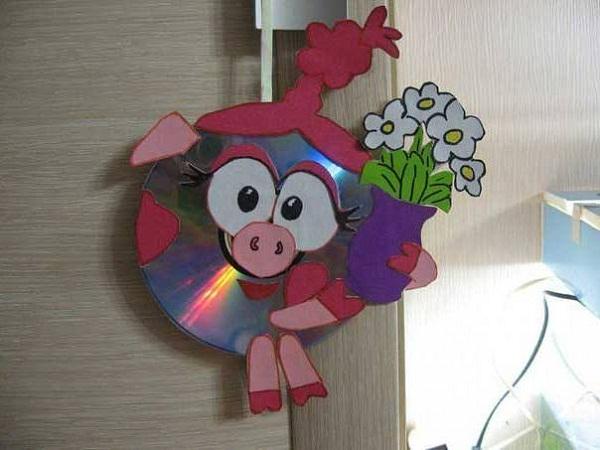 можно сделать из дисков своими руками можно сделать из дисков своими руками