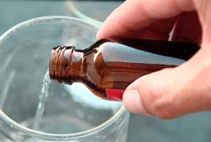 как оттереть ручку с кожаного дивана