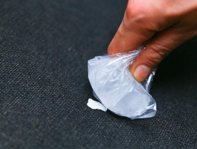 689 Как правильно чистить диван