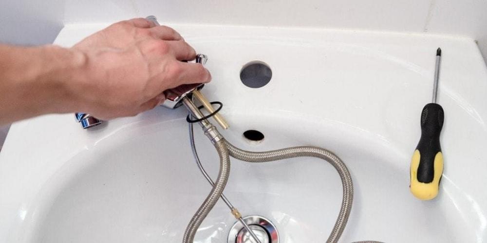 1000 Установка смесителя: Замена в ванной, подключение на кухне - Киев