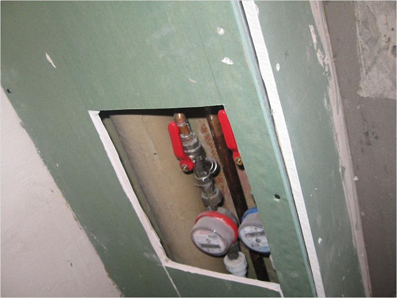 спрятать трубы в ванной под плитку