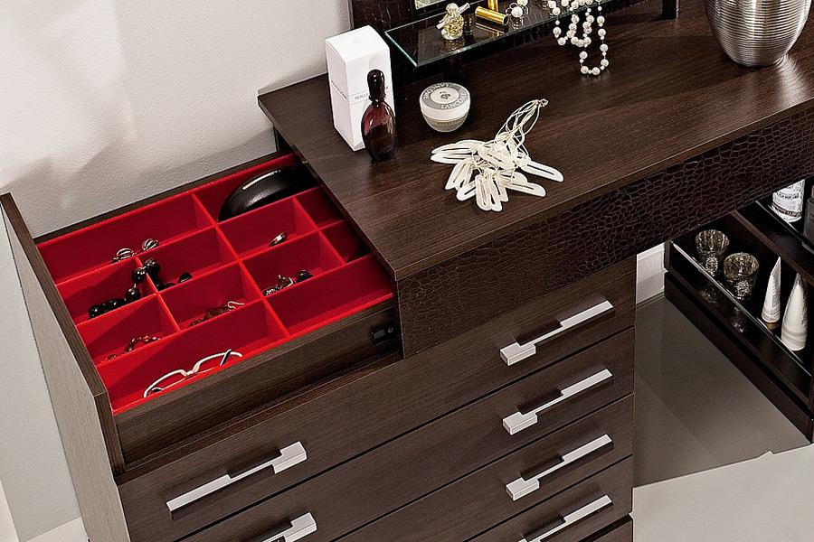 зеркальный комод