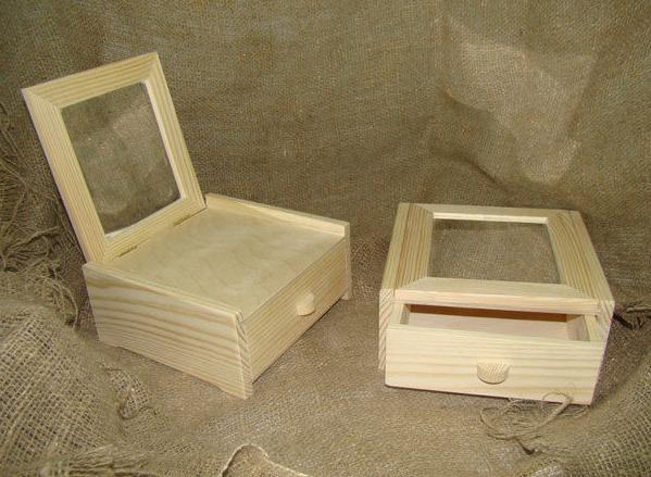 настольный