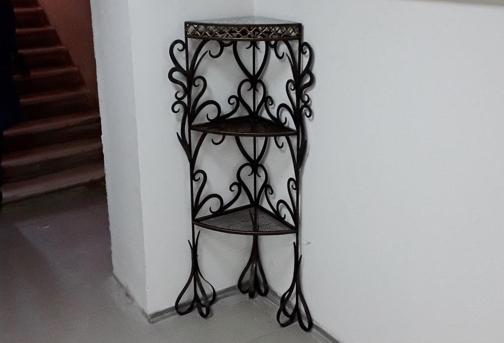 кованая мебель для прихожей (главный ключ)