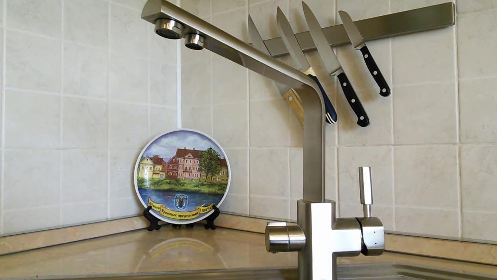 краны для кухни с двумя изливами (главный ключ)