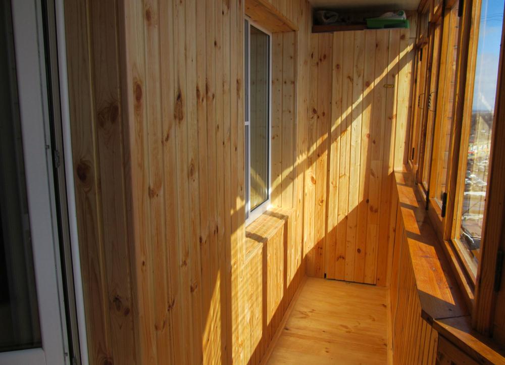 застеклить балкон в хрущевке