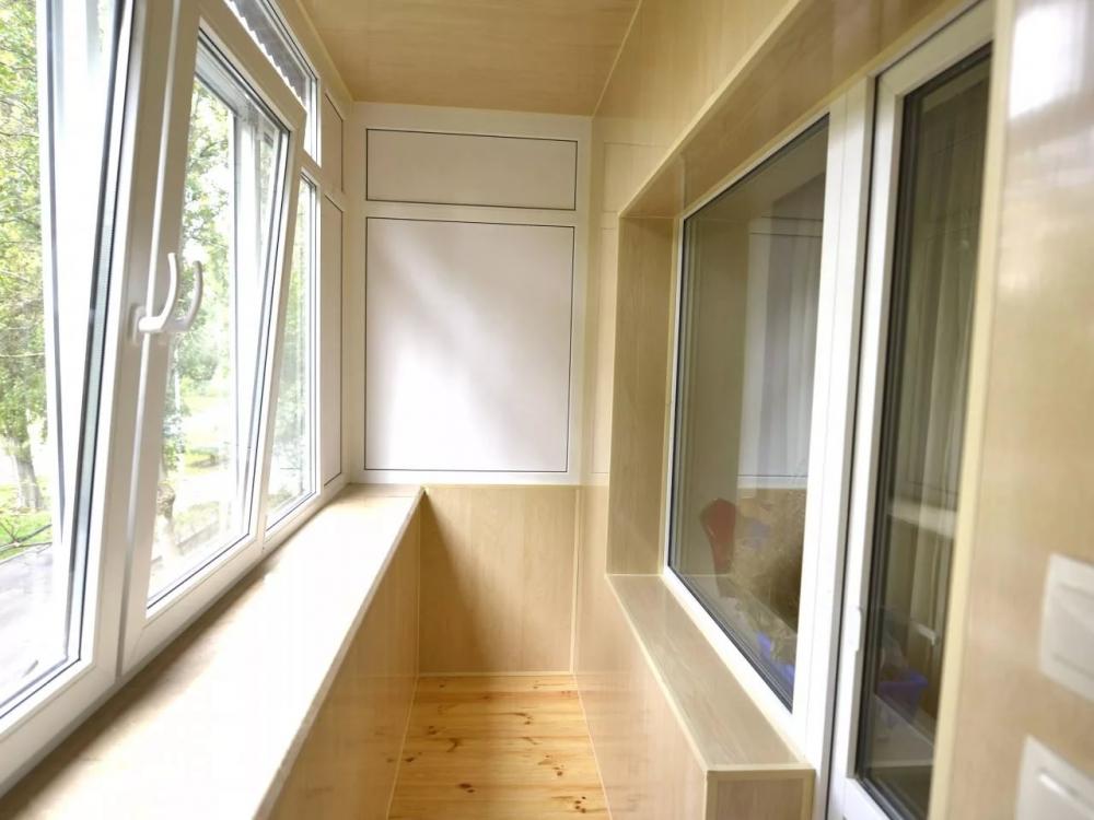 варианты отделки балкона