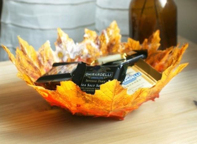 поделки из кленовых листьев своими руками