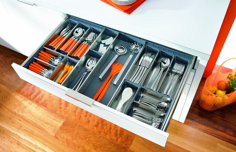 лоток под столовые приборы