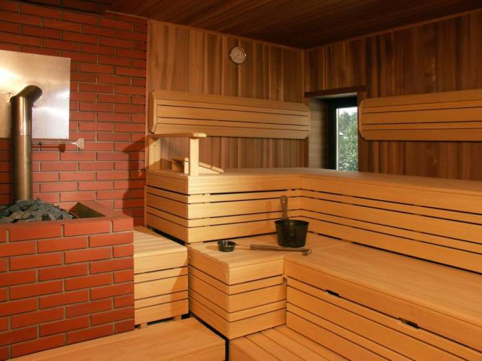 сделать полки в бане своими руками