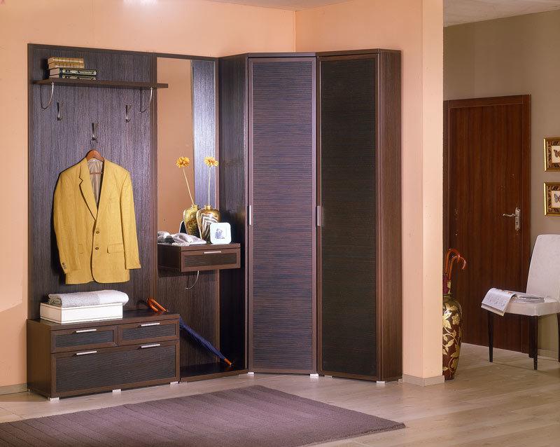 прихожая в маленький коридор (главный ключ)