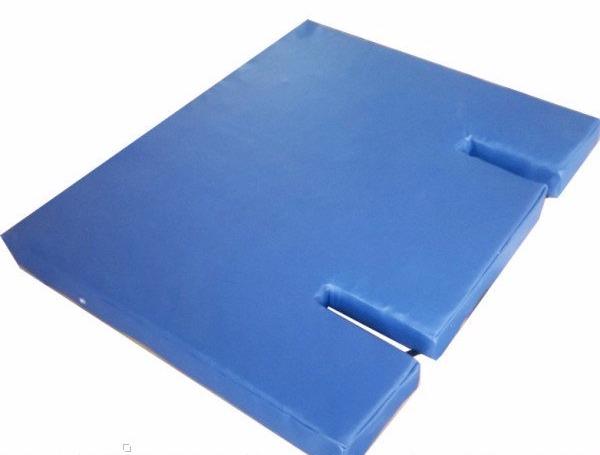 600 Мат гимнастический с вырезом для шведской стенки