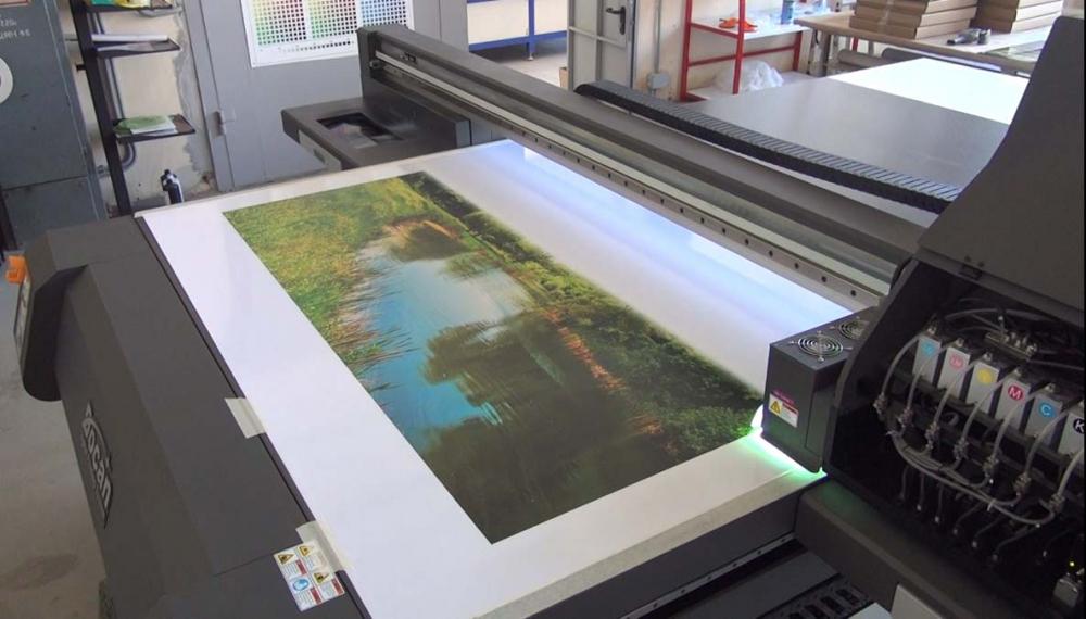 стеклянные стеновые панели для кухни