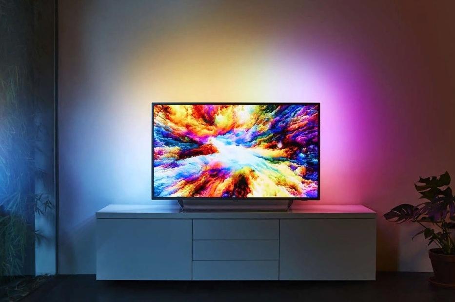 куда повесить телевизор на кухне