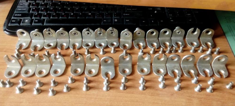 уголок мебельный металлический (главный ключ)