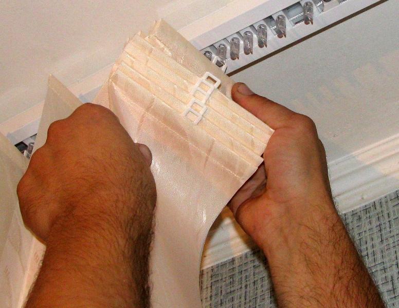 жалюзийные дверцы в туалете