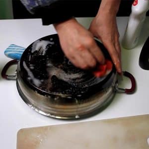 Как отмыть кастрюли от накипи в домашних условиях